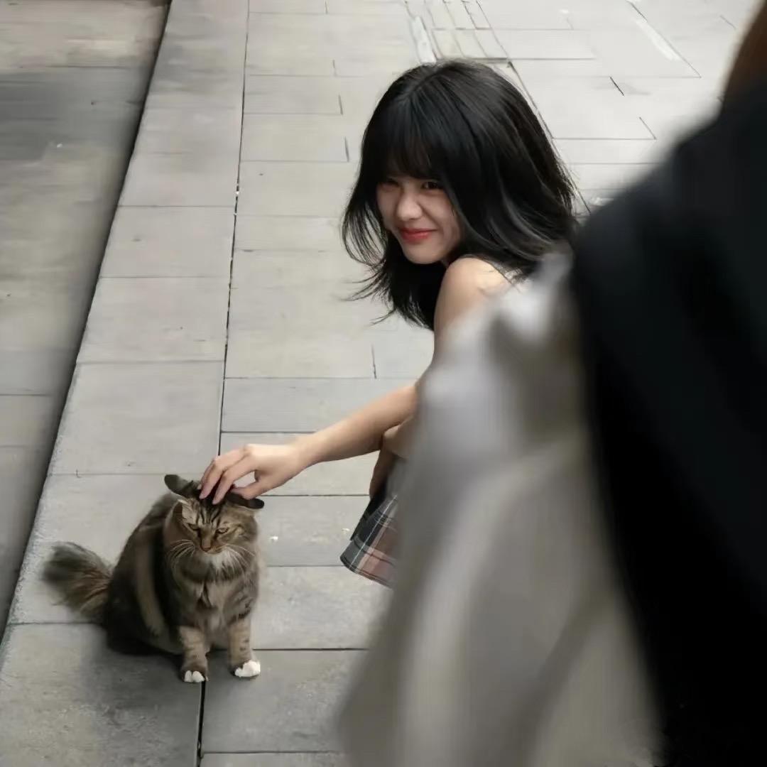 忒弥斯吃红豆饼