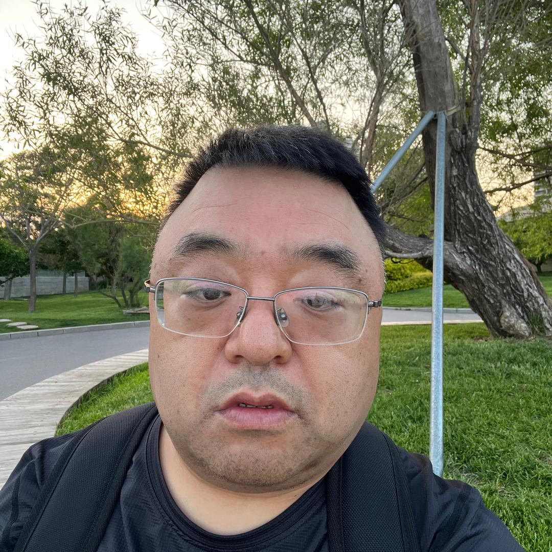 胡亮医生