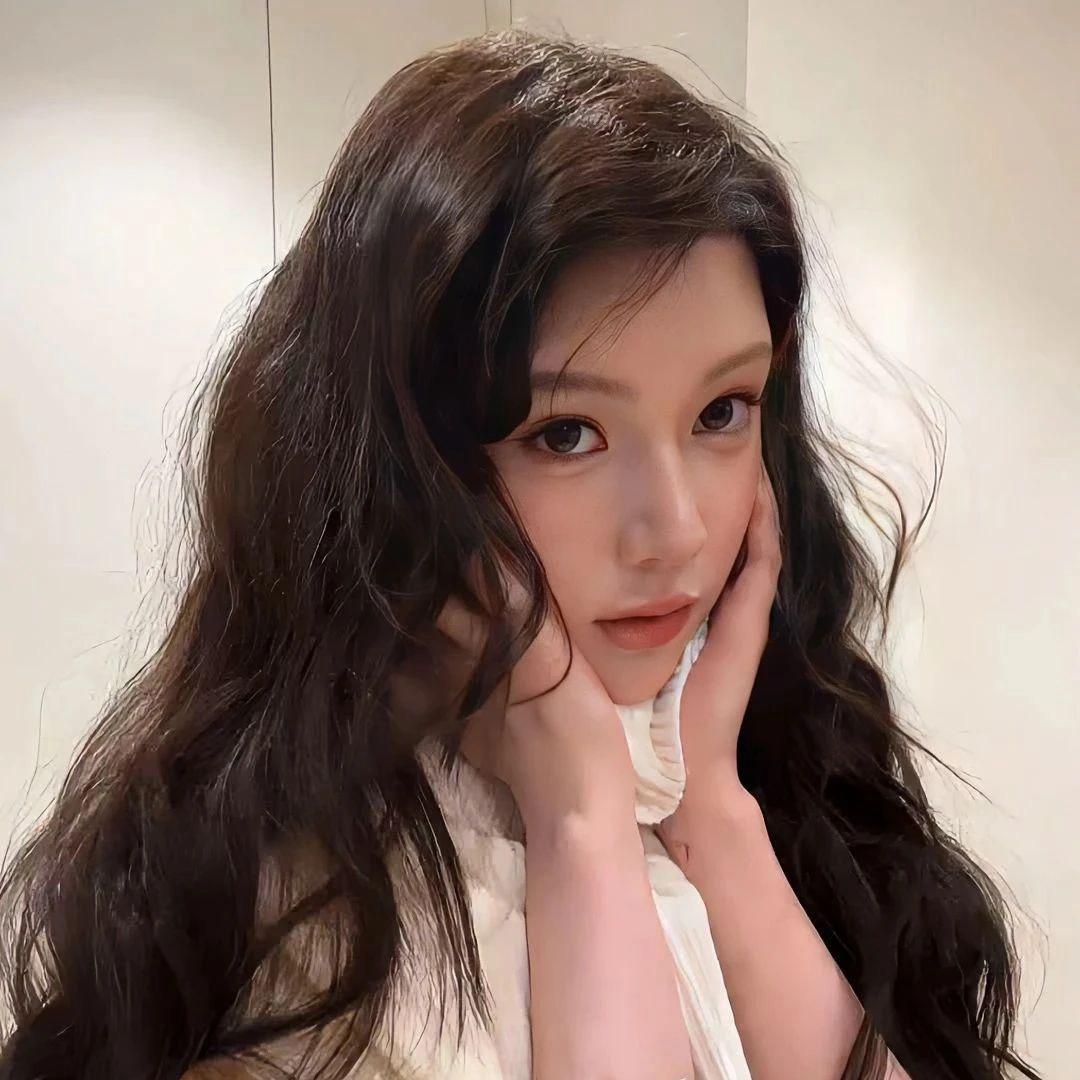ꨄ橙