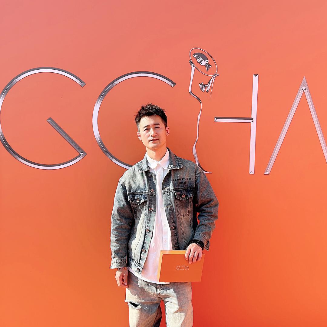 长春大超(懂你的发型师）