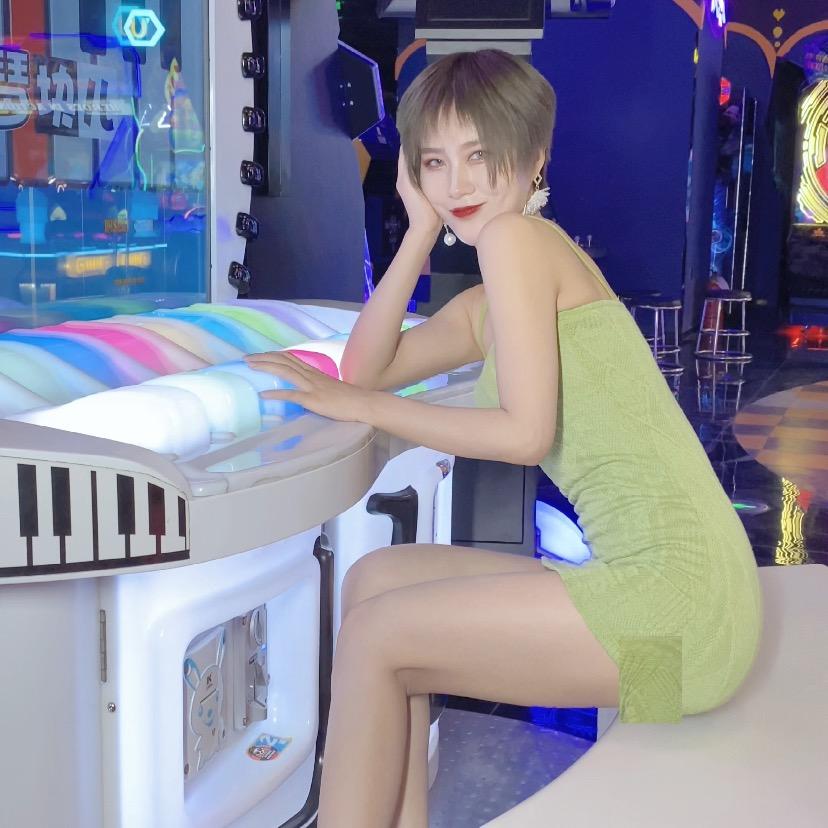 云云媚