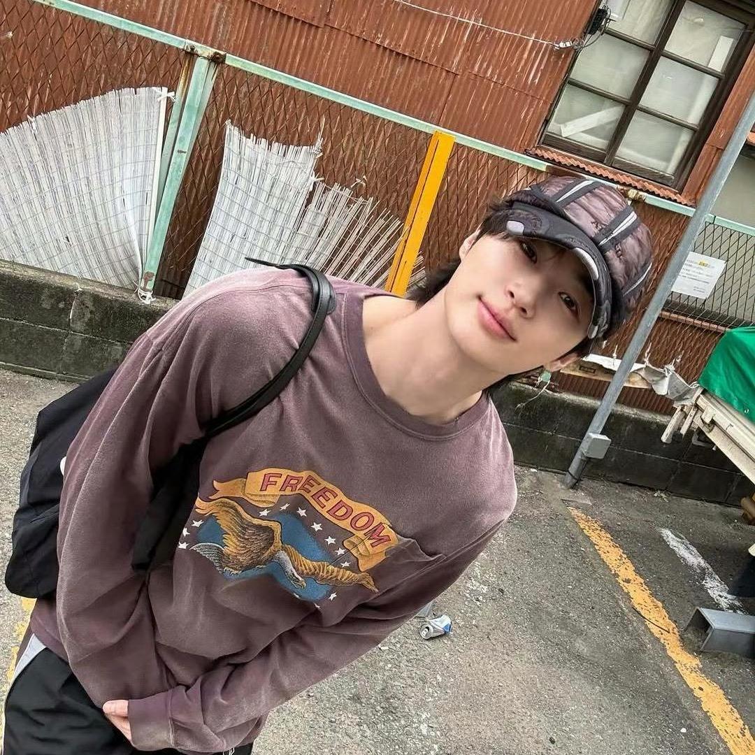 凌晨四点五十五分.