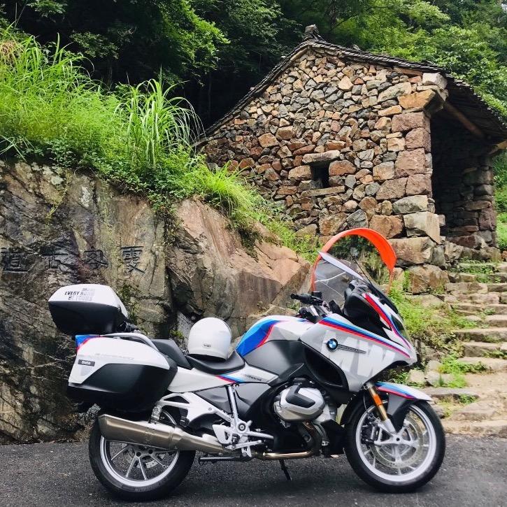 突破润滑油山东神记汽车服务有限公司