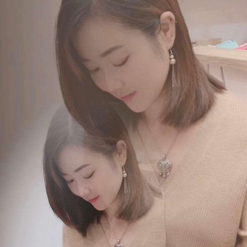 爱吃榴莲的妞