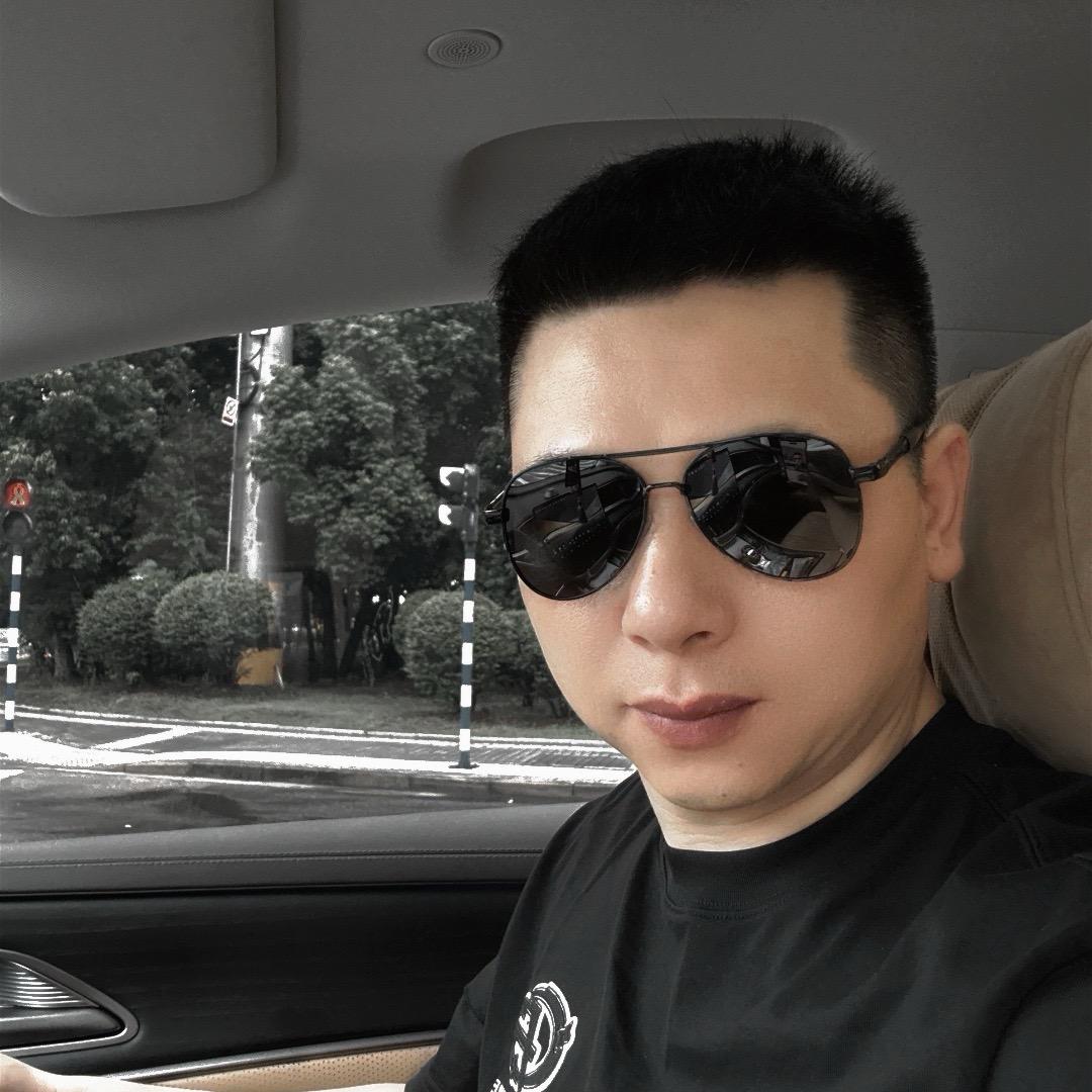 吴海平（雷士照明）