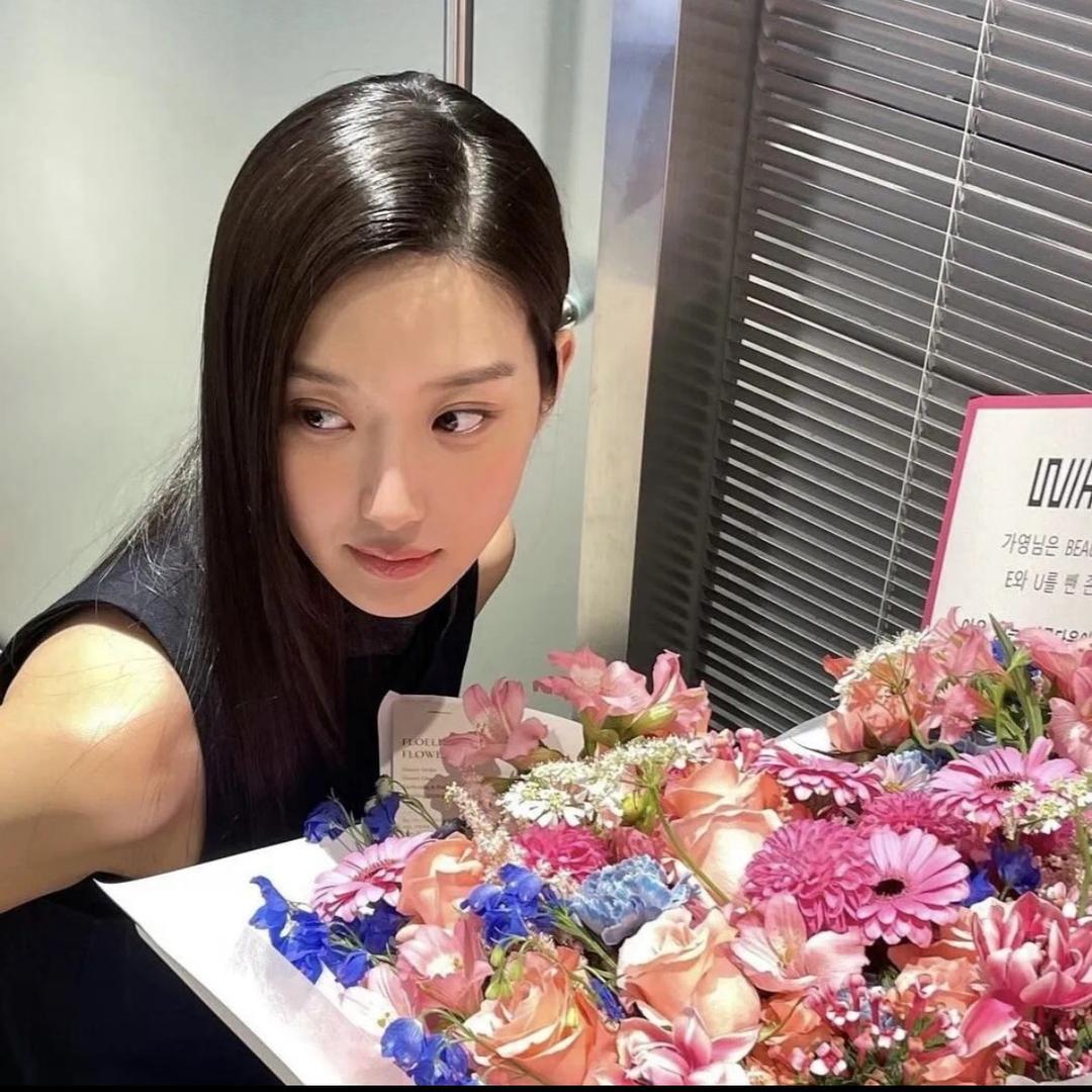 莫妮卡.
