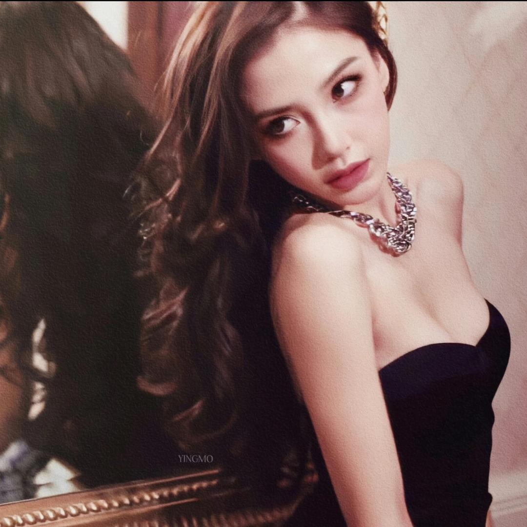 不知名的小章🐰