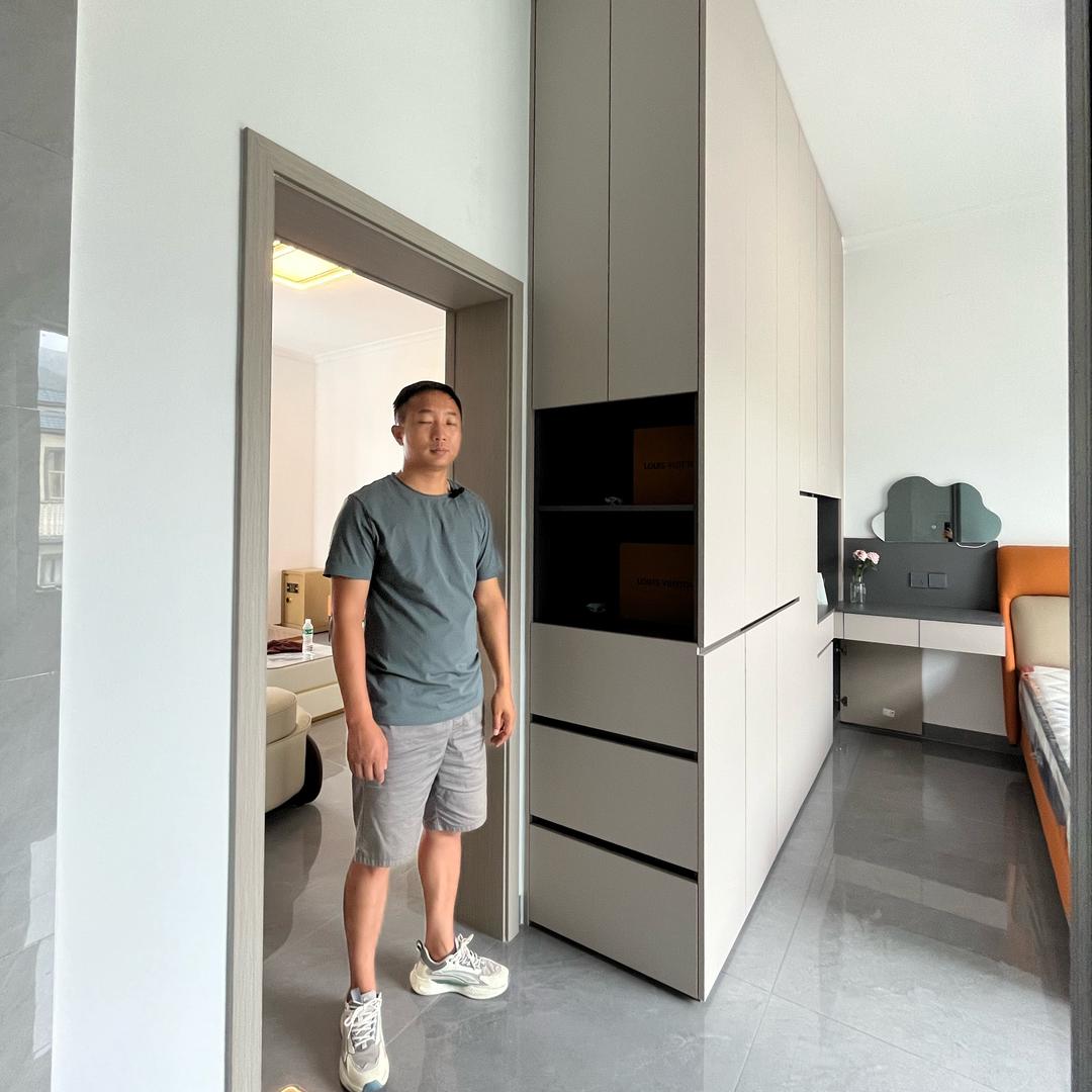 大理熠辉全屋定制工厂