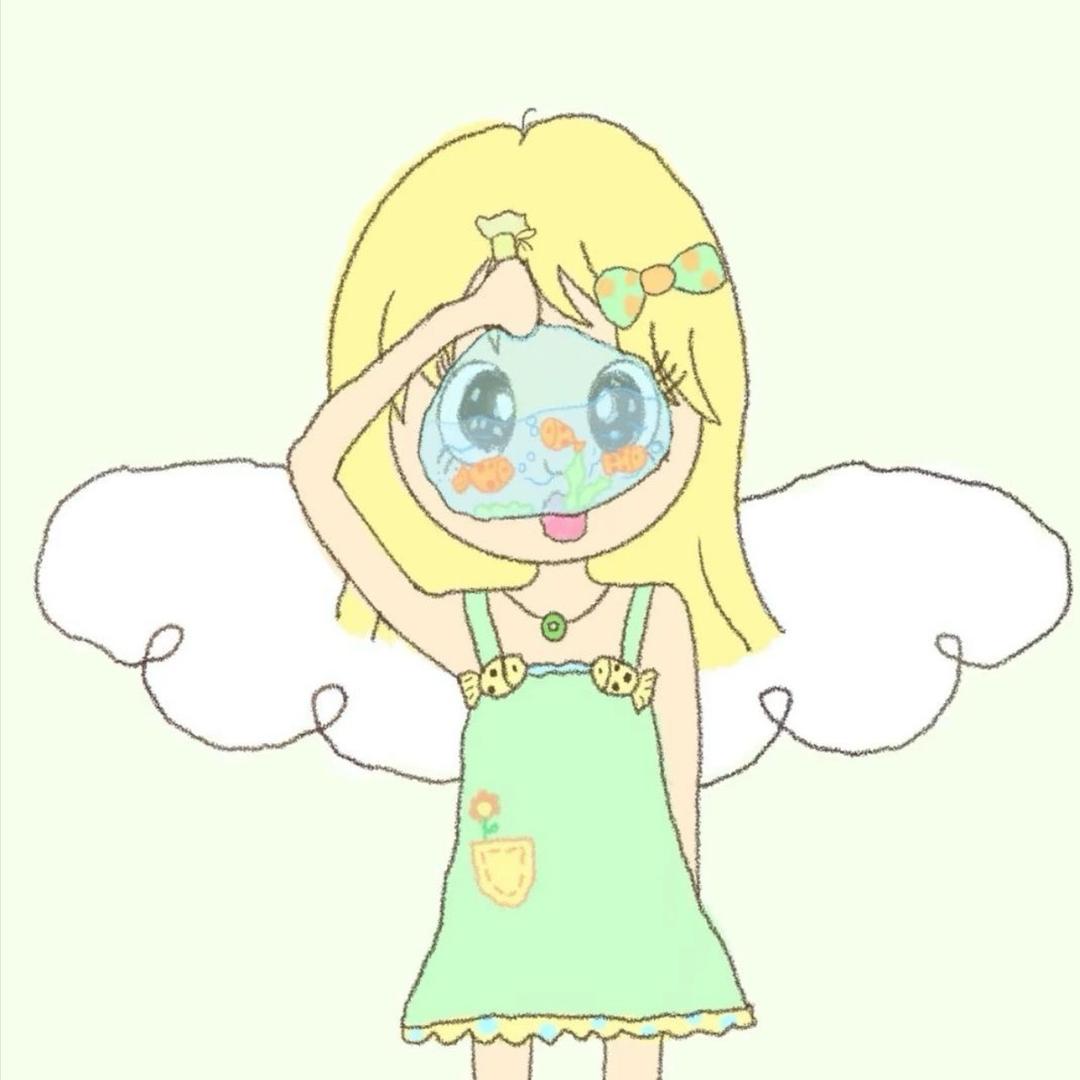 Lucy露.