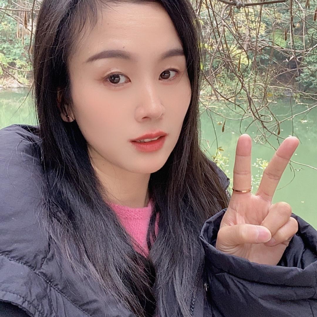 TU女装-凯里友庄南路店晏春华