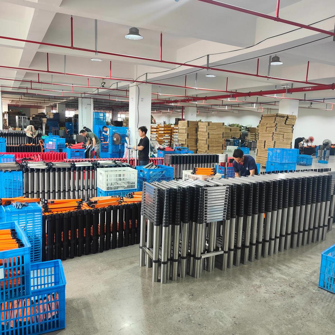 铂恒品质伸缩梯源头工厂2店