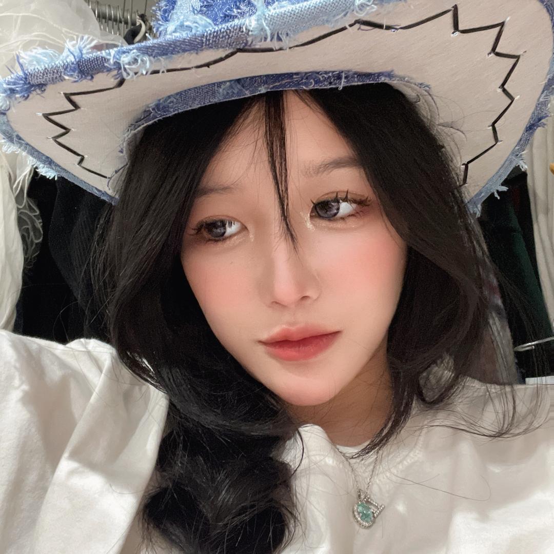 昵霸🪩