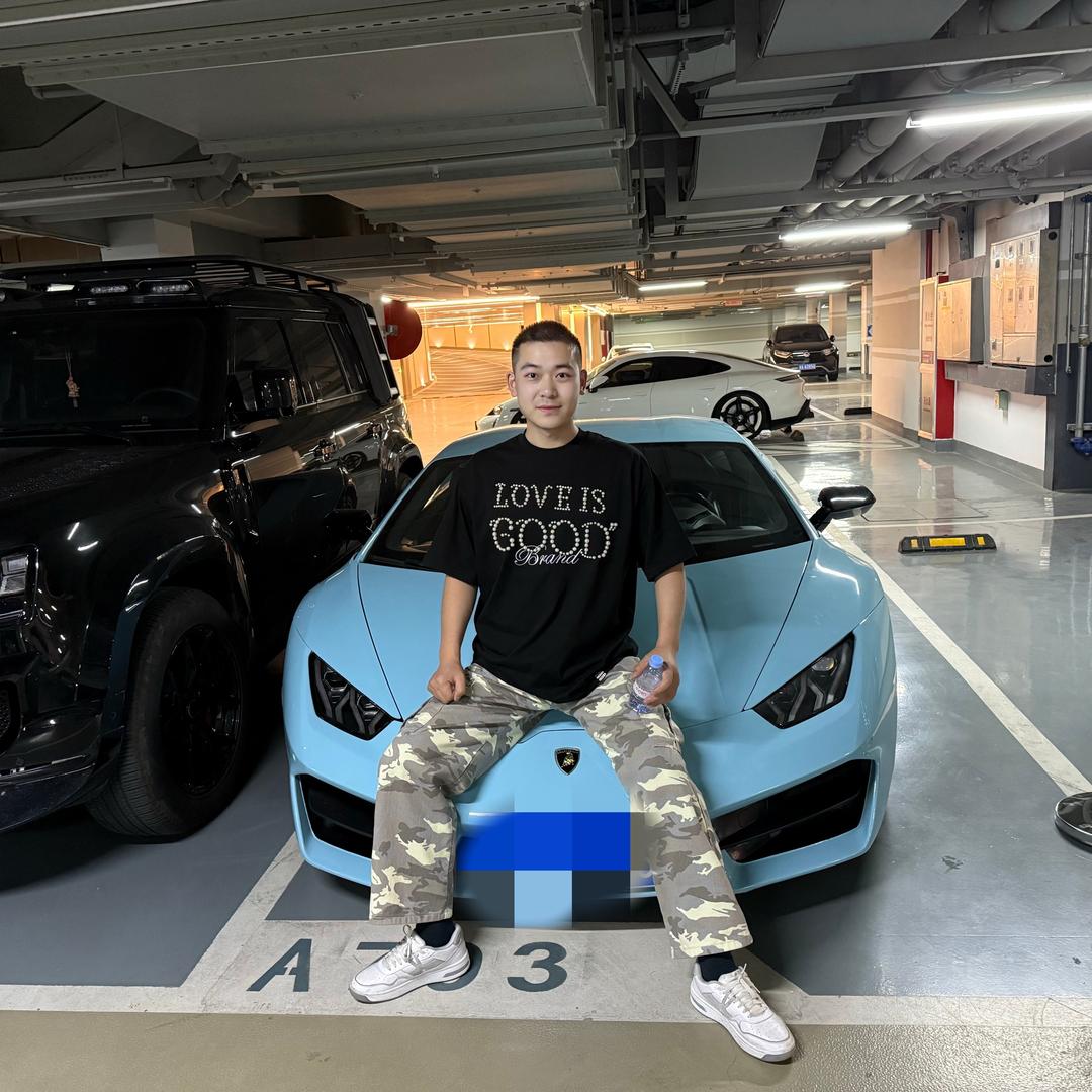 世楚甄选文玩店