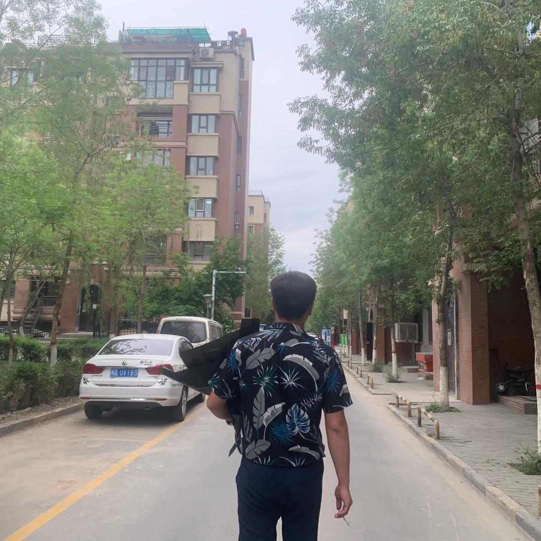 兰德酷路泽-张张