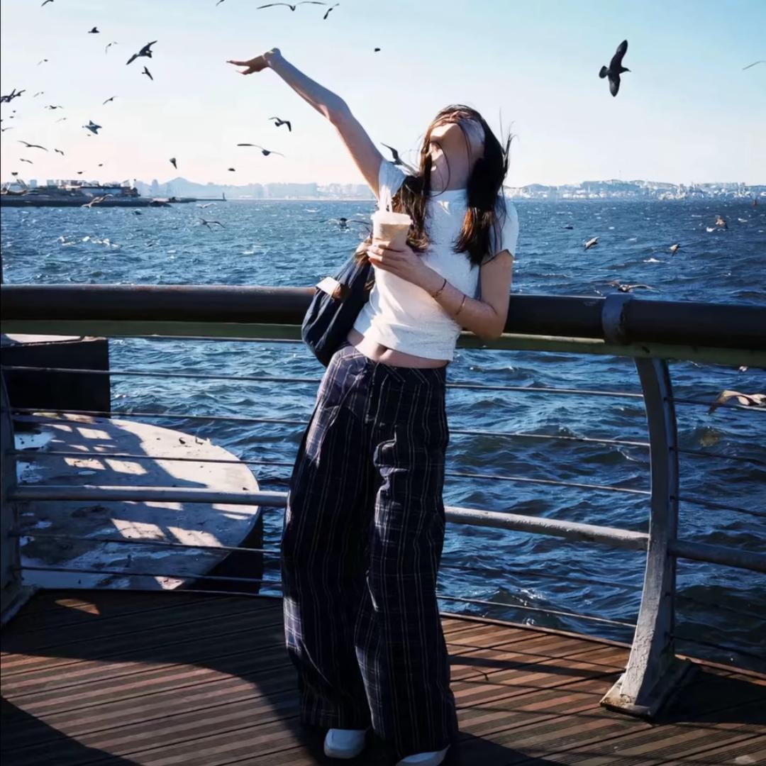 🌊.