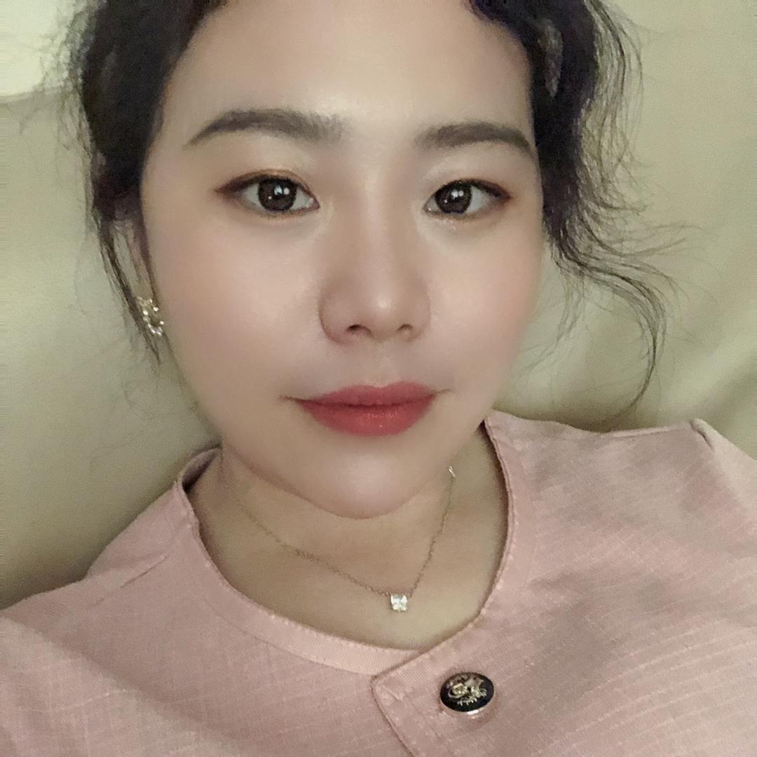 花想容美甲美睫工作室