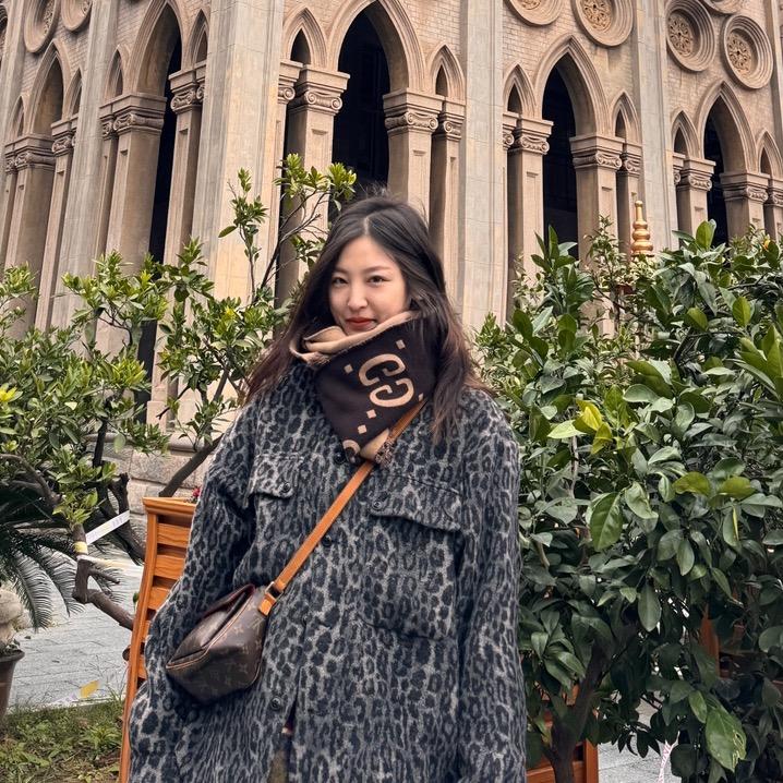 大发姐与发财喵