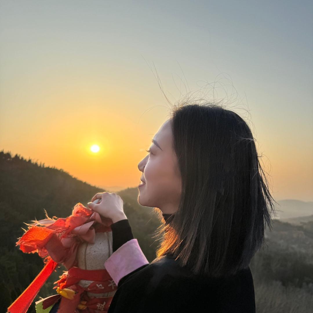 龙口寻意装饰玲玲