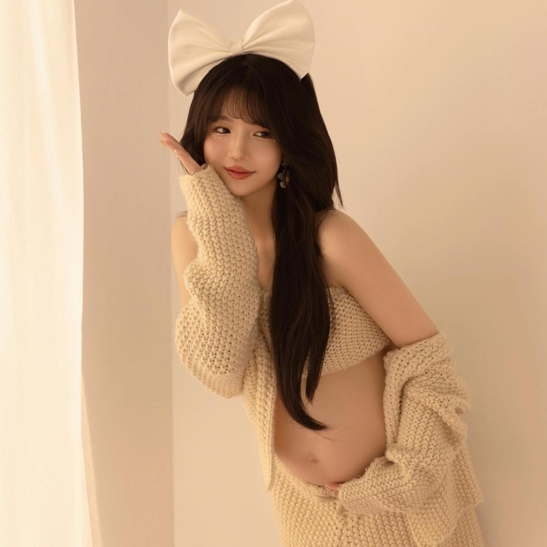 小媛起床了（孕期）