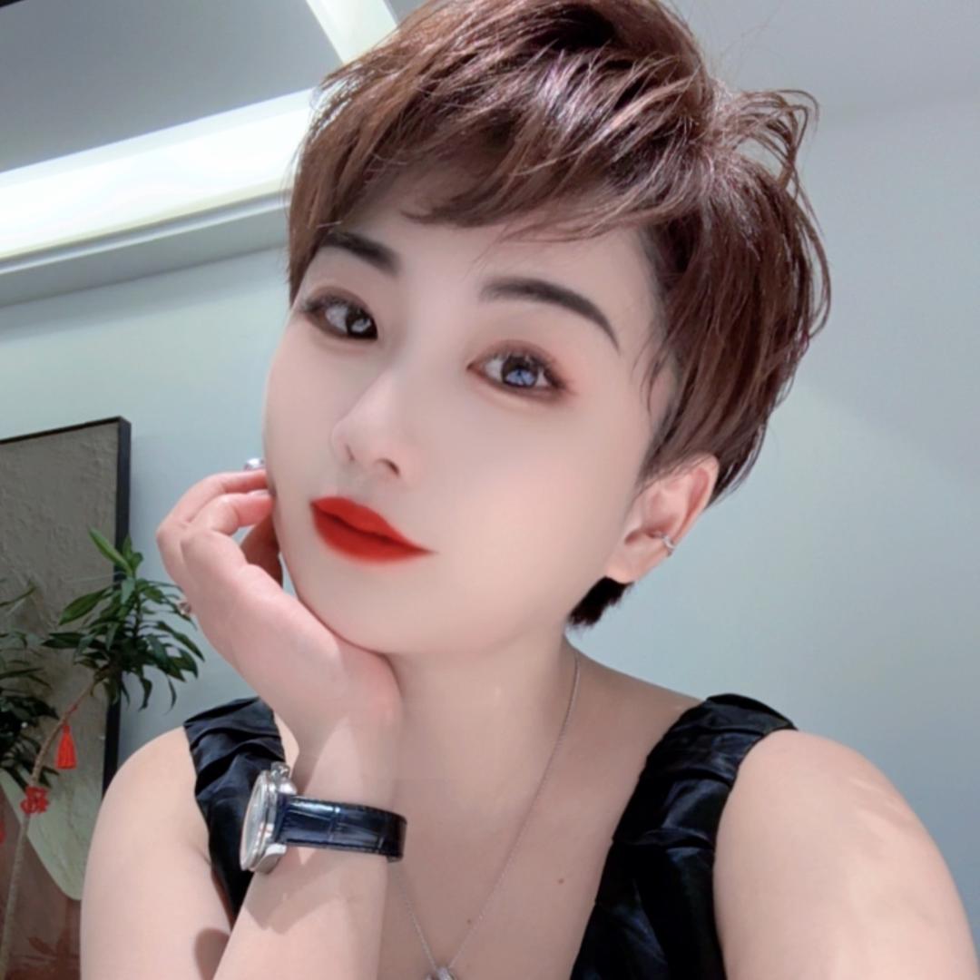 薇娅生活馆短发姐姐