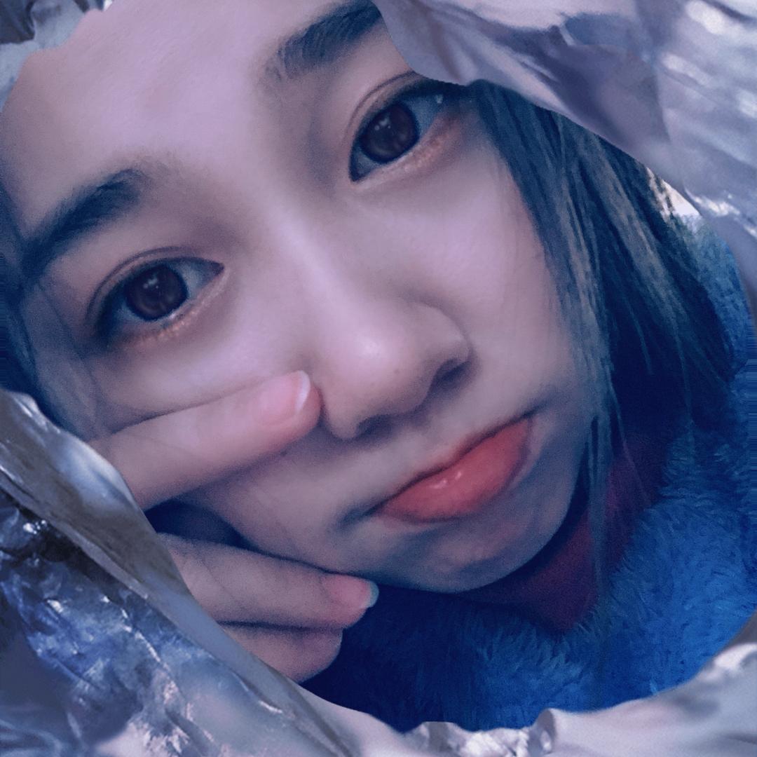 ✨ 何三岁₍⁽˚⑅̆˚⁾₎