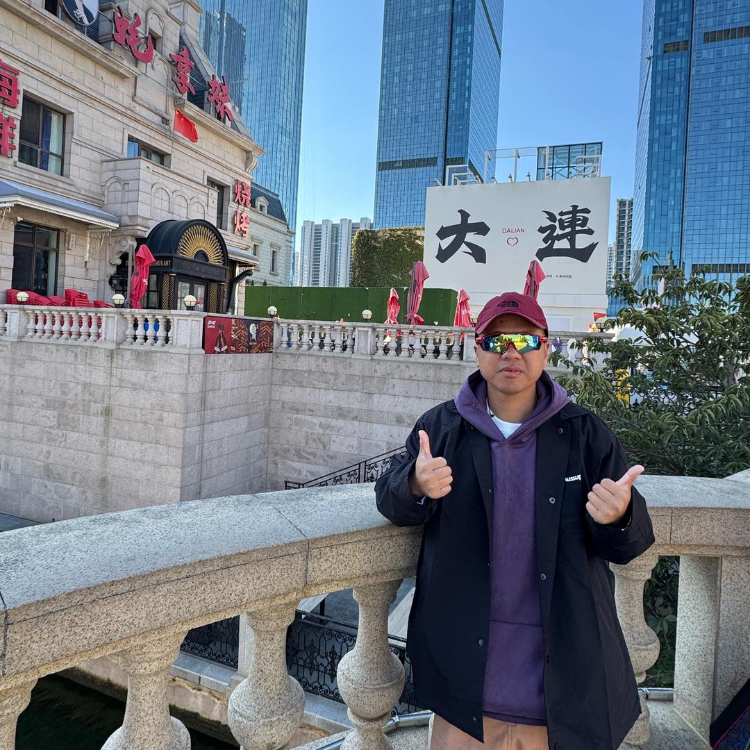 戴公子玩遍上海滩期待新伴侣💏