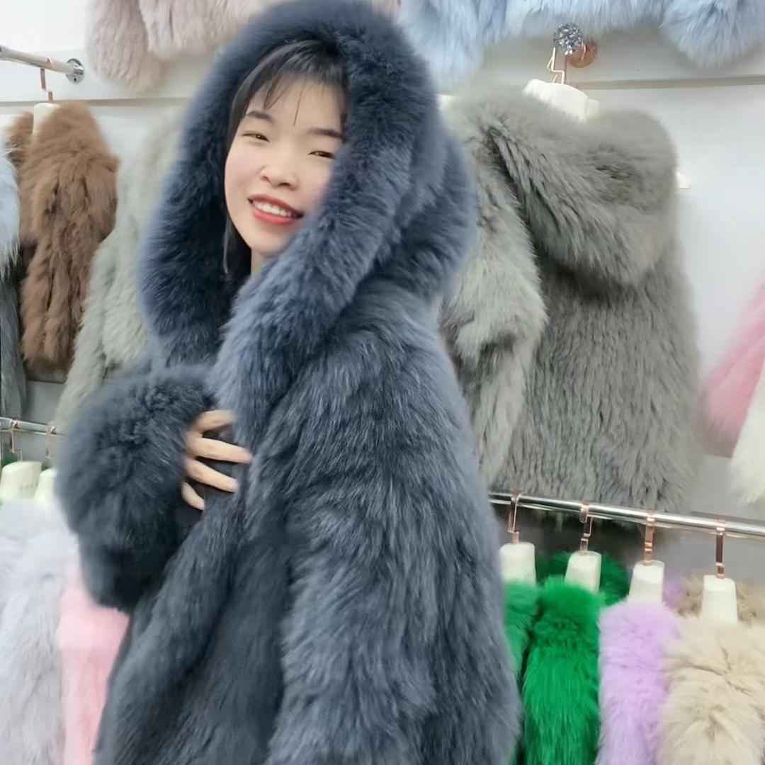 百成服饰
