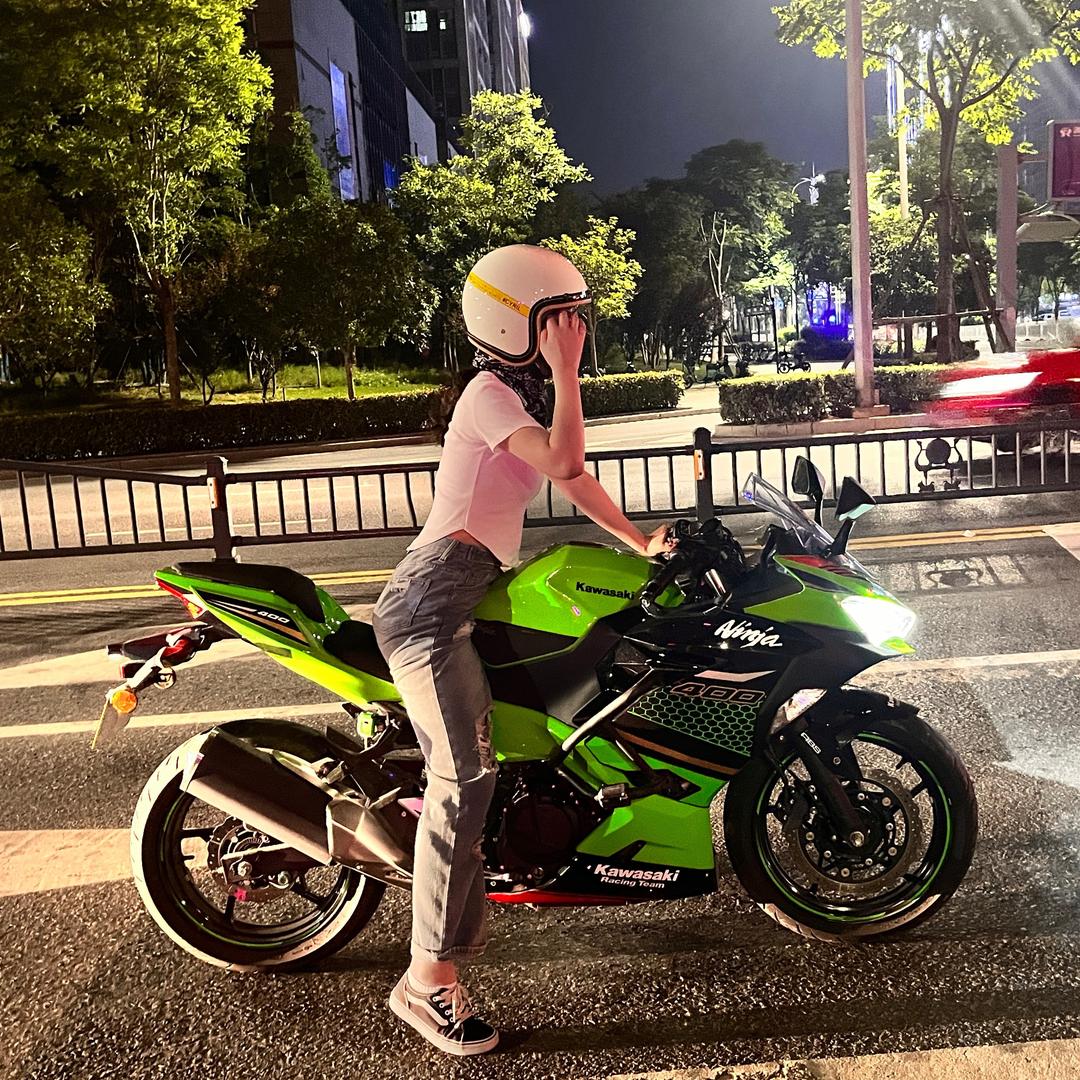 洗袜袜·