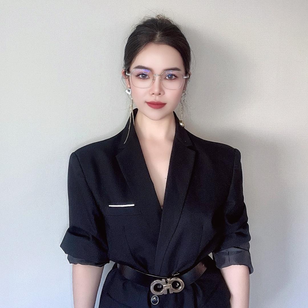 长治金颜雅妆/郭蓉