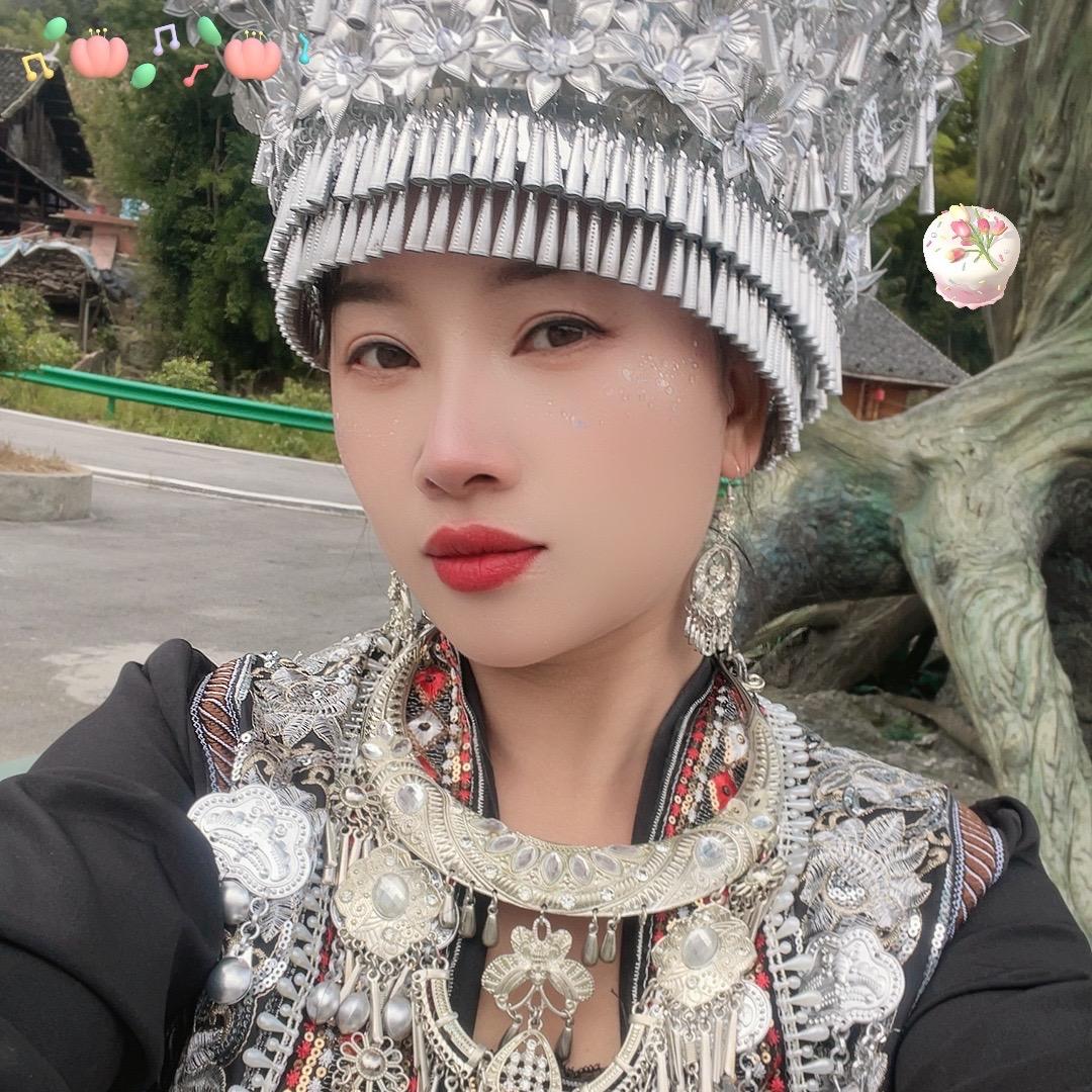@小凤🐮