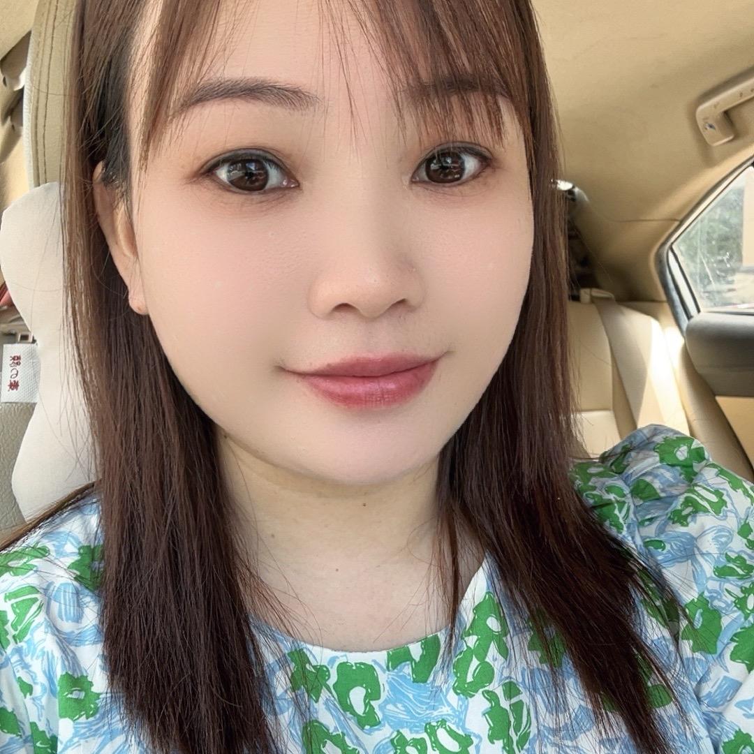 彩彩吖