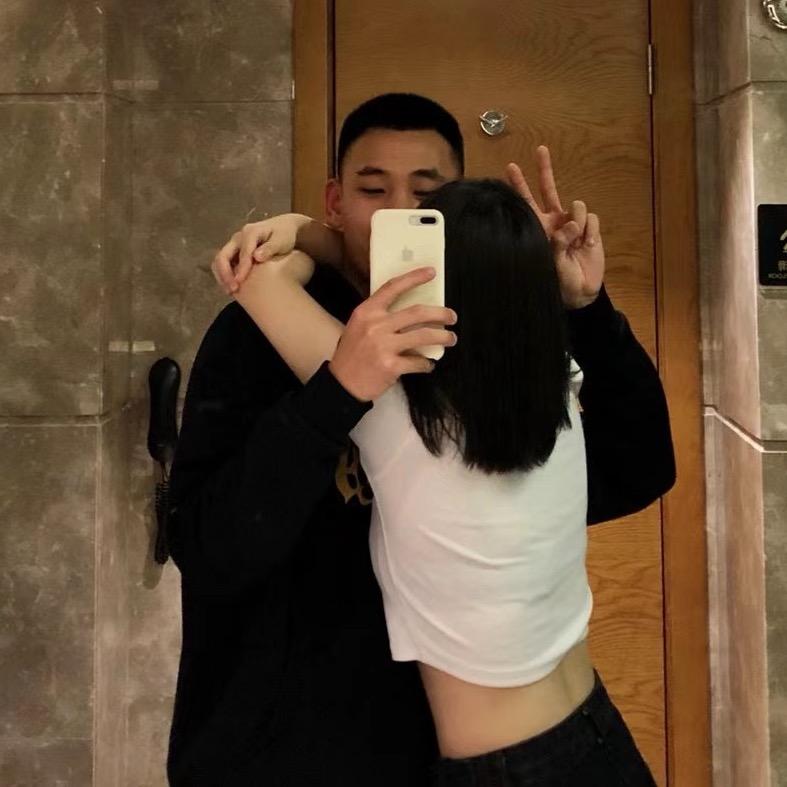 看月亮吗