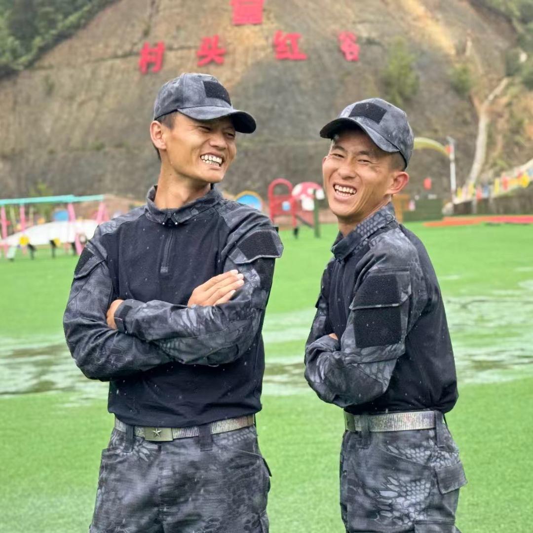 张杨教官