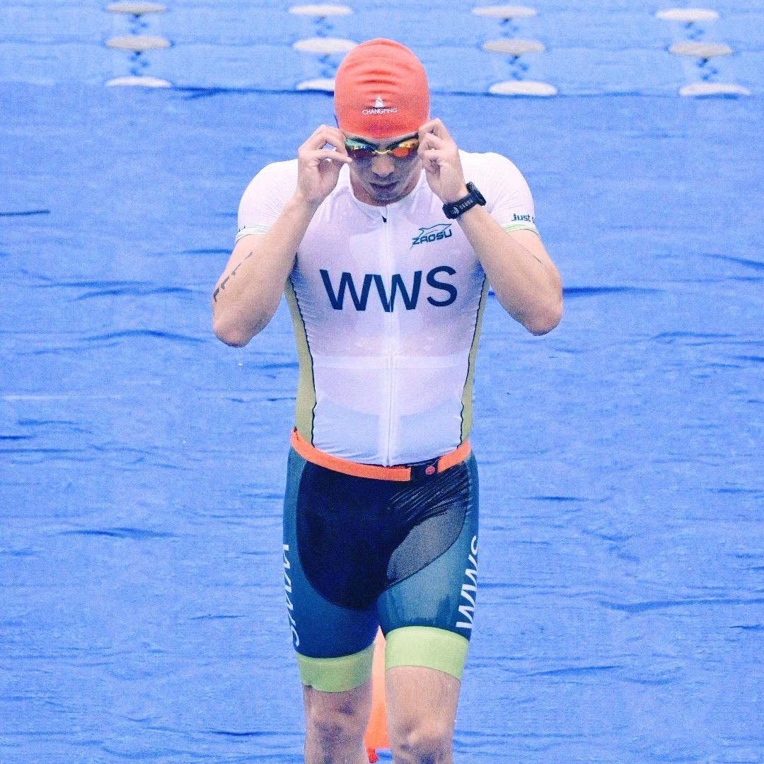 爱游泳的W🏊🏼‍♂️