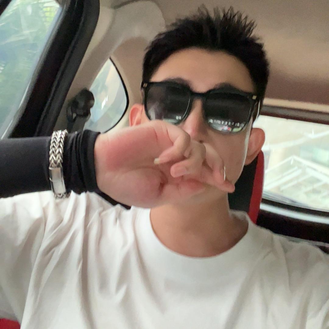 阿龙哒~