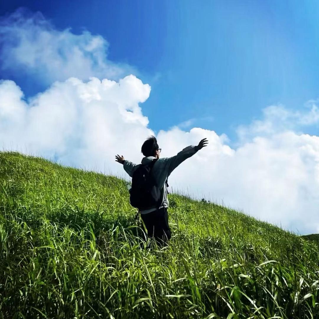 小小怪下士(Iol)