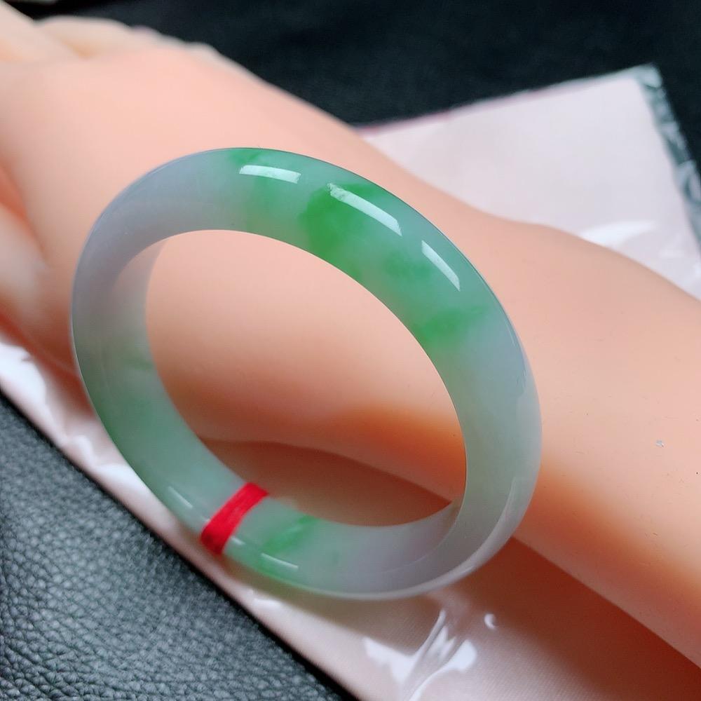 石壁翡翠手镯