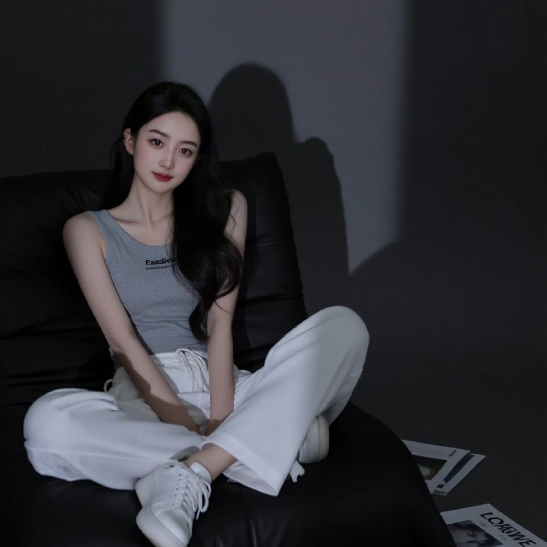 八仙筒卖家具的小姐姐