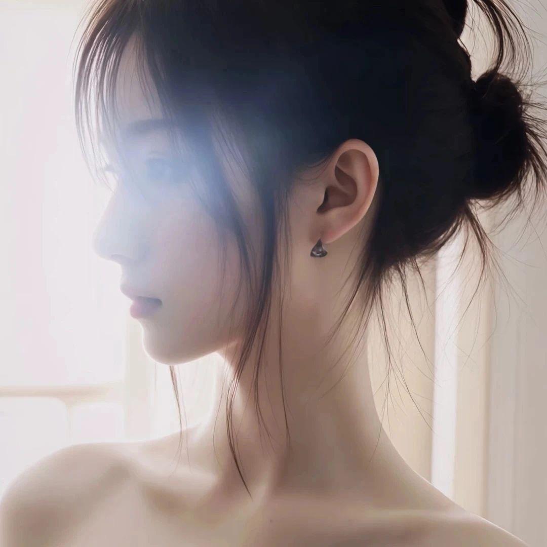 小怡ovo（三角洲行动）