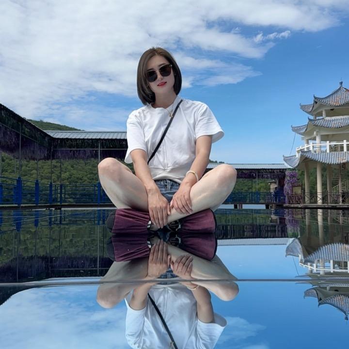 李丽华