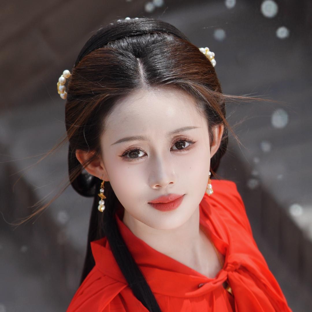 小阿彤🧚‍♀️🎤晚7:30见（养嗓）