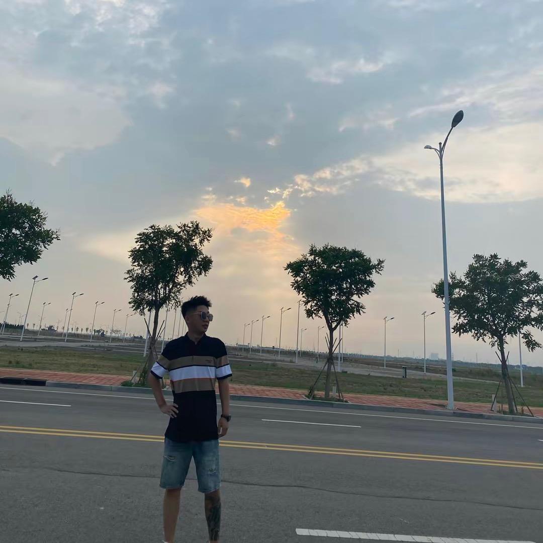 路瑞泽