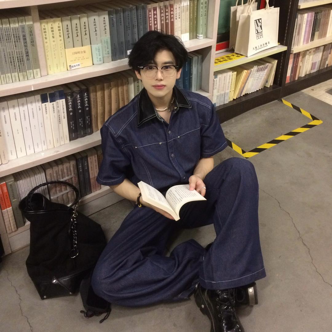 子龙龙龙.