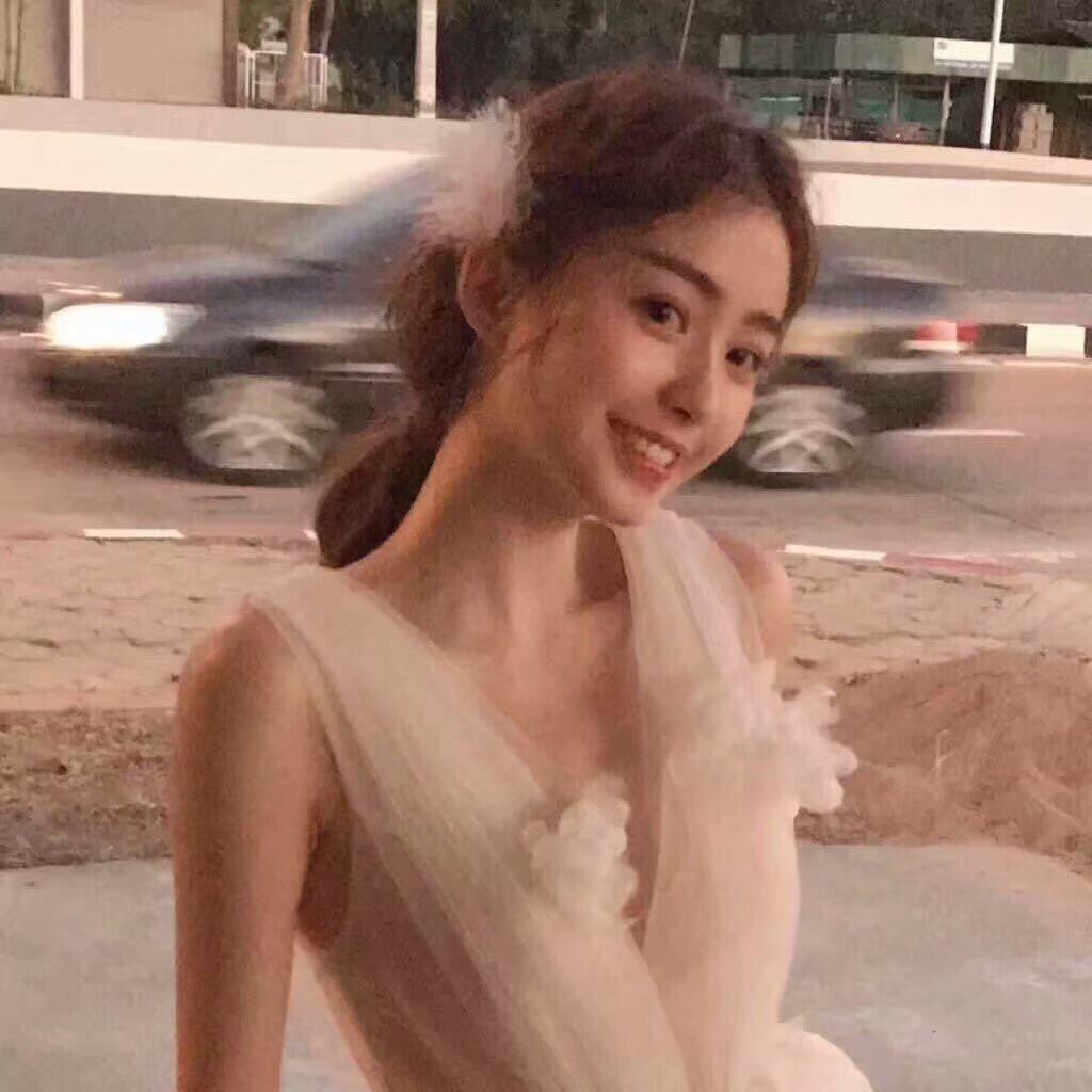 -迟晴的粉色天籁💕