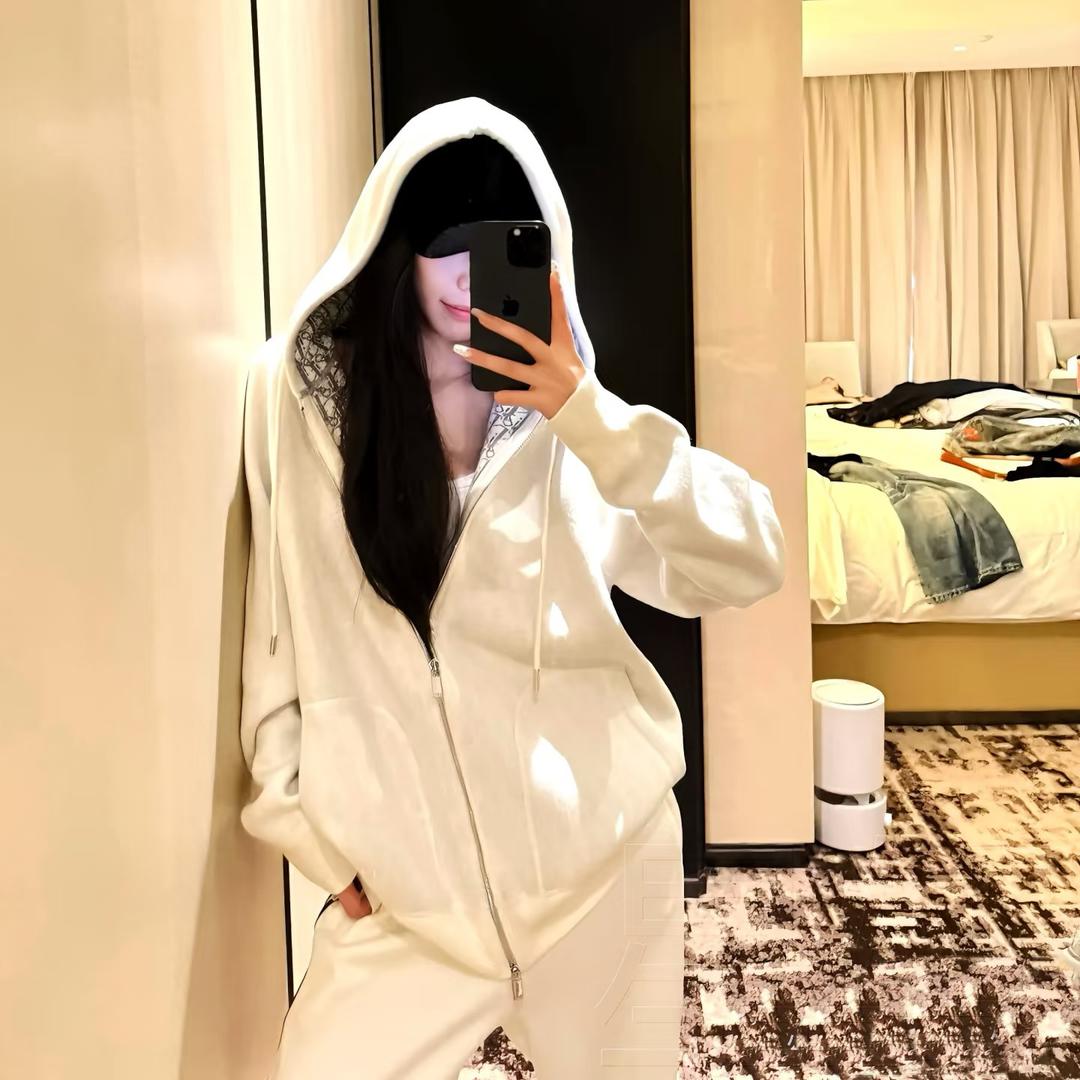 yu...