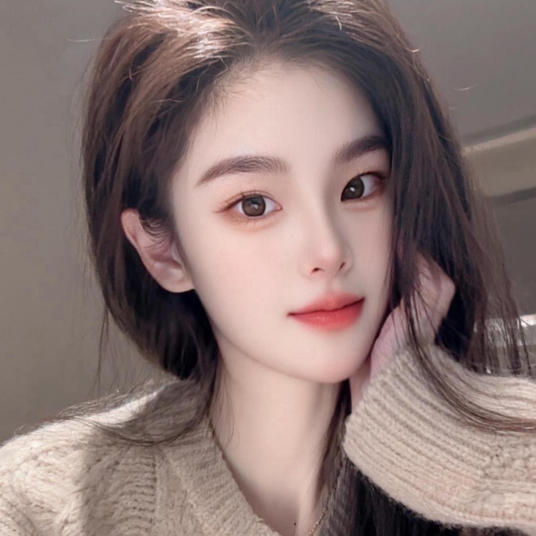 是Chᗢ̈enঞᩚ 诺都会褪色