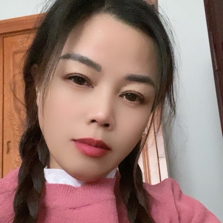 @爱笑的月月（蓝家）