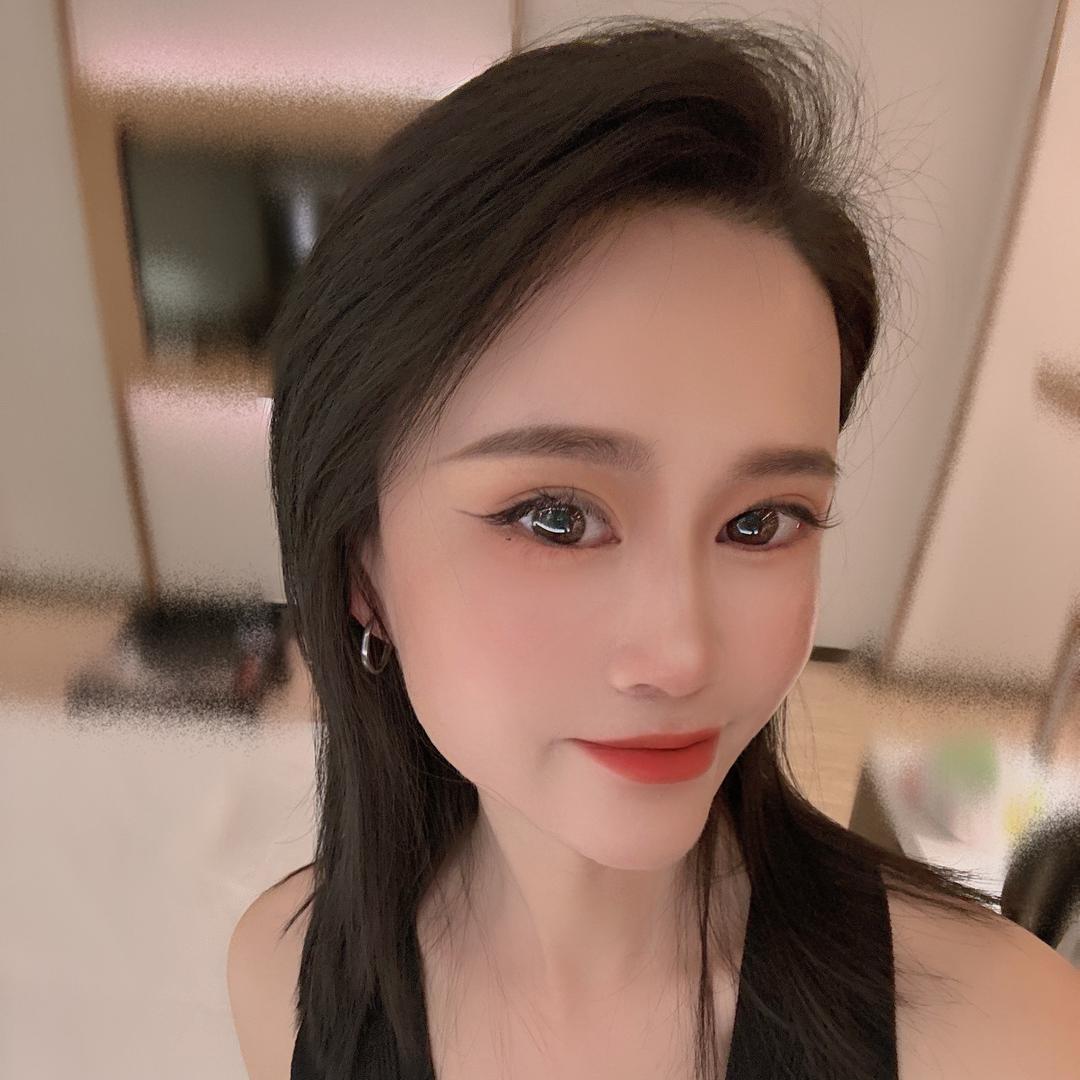 多金女装芳芳