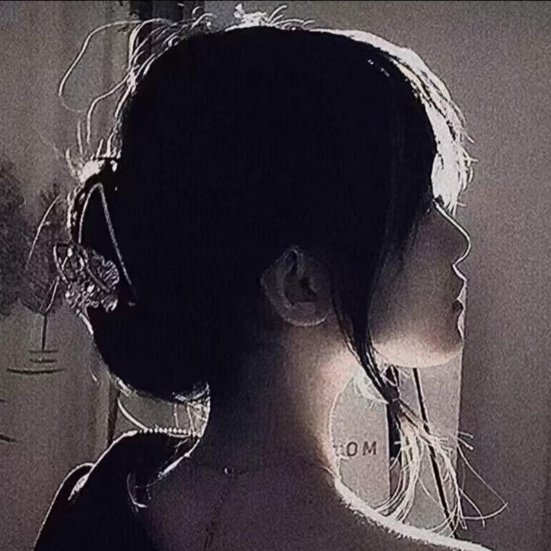 鹿妍妍～深海的蓝鲸🐋