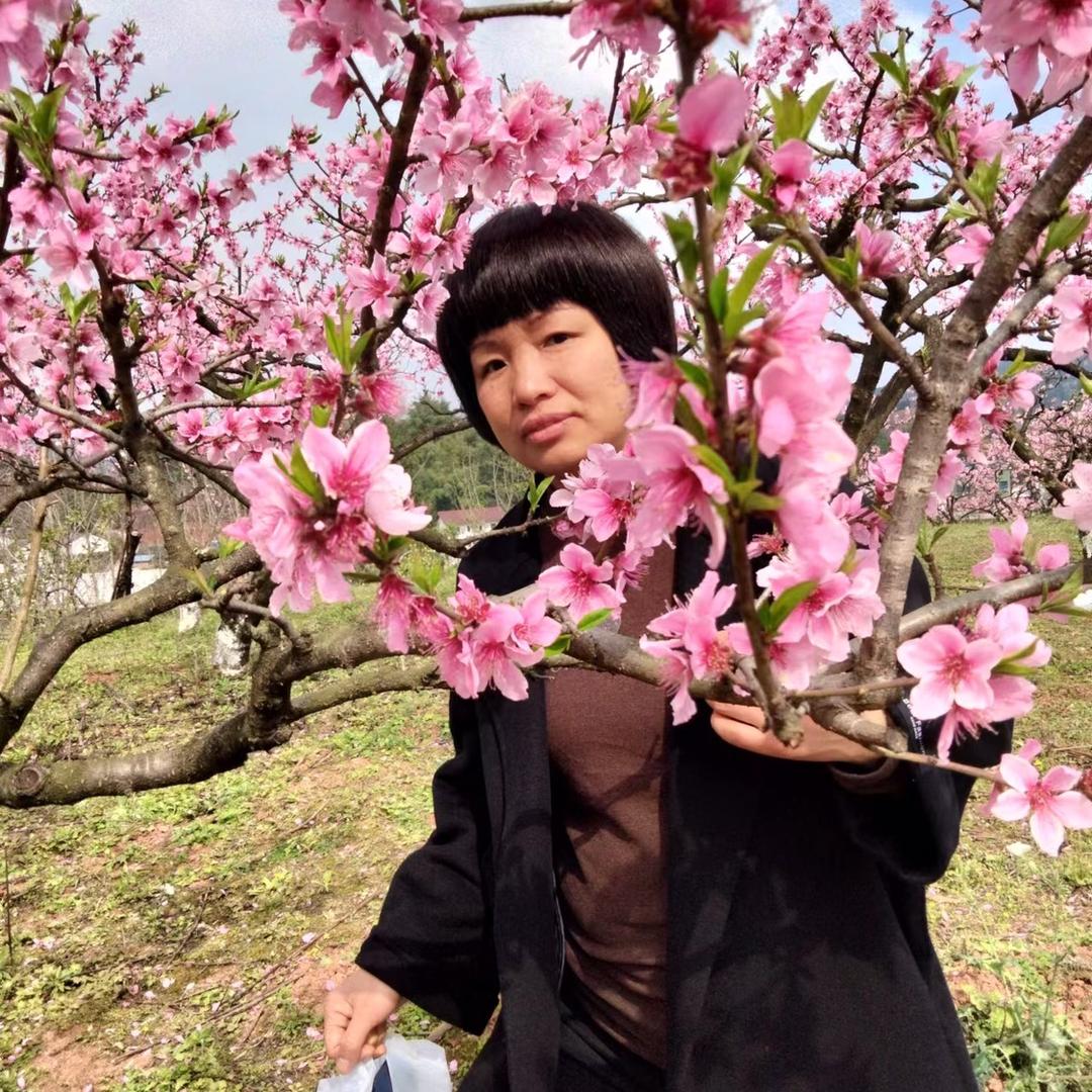 胡姐头像